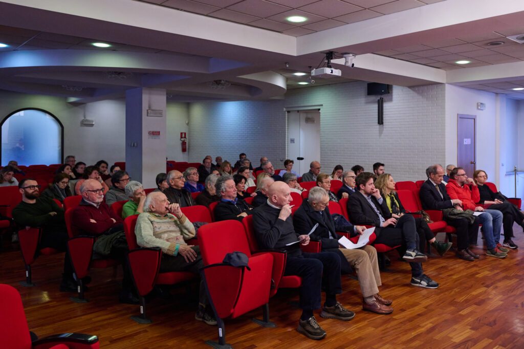 Pubblico del convegno. Fotografia di Maurizio Esni.
